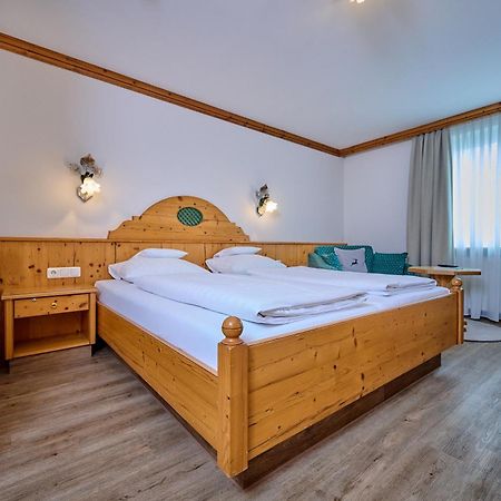 נויטראובלינג Hotel Am See חדר תמונה