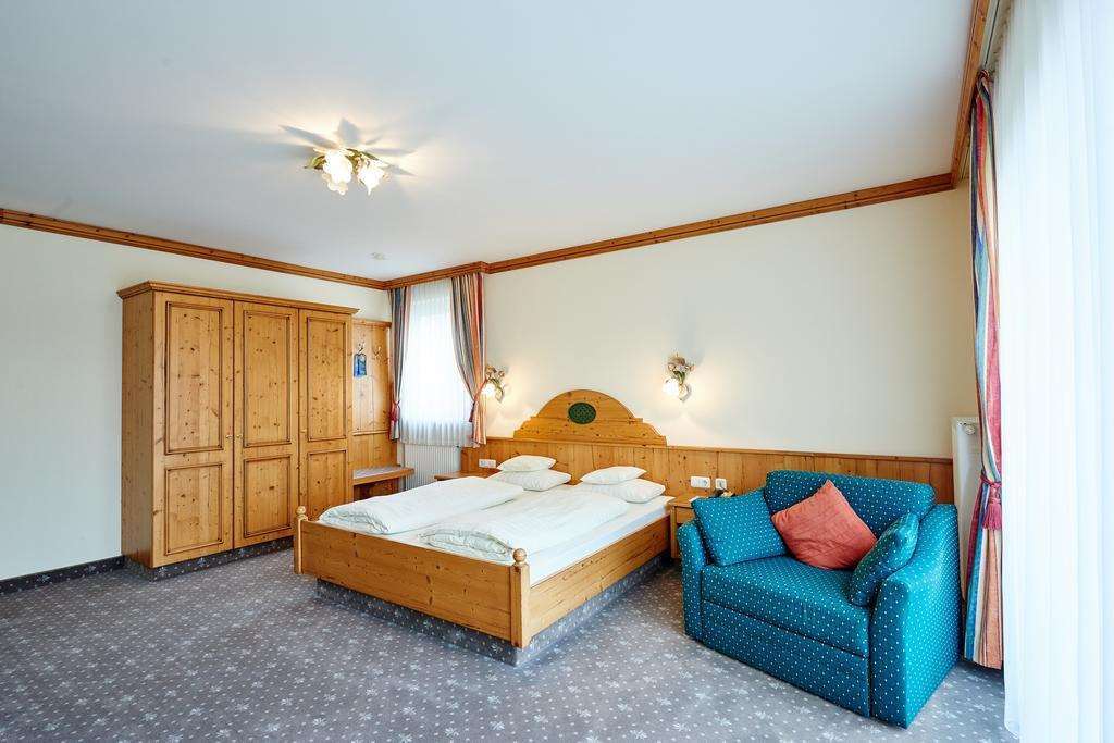 נויטראובלינג Hotel Am See חדר תמונה
